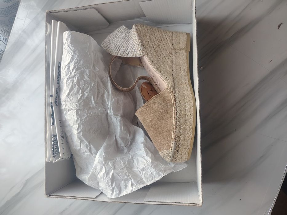 Еспадрильї Macarena