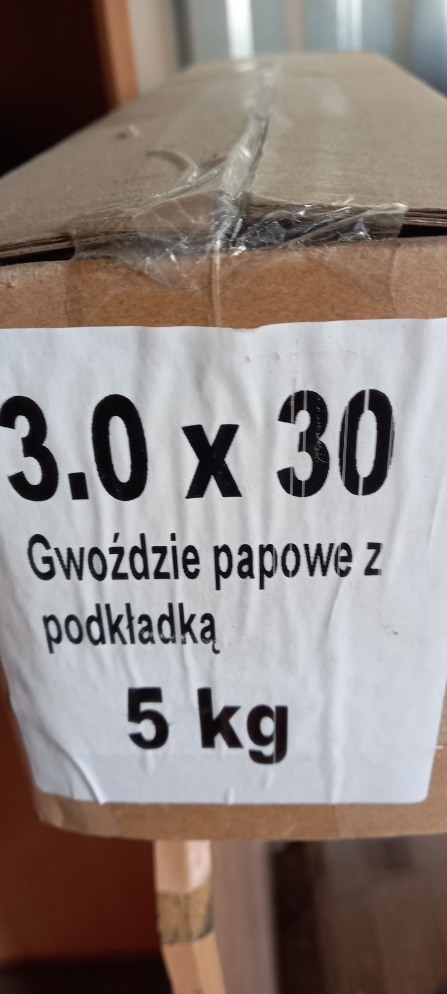 Gwoździe papowe z podkładką