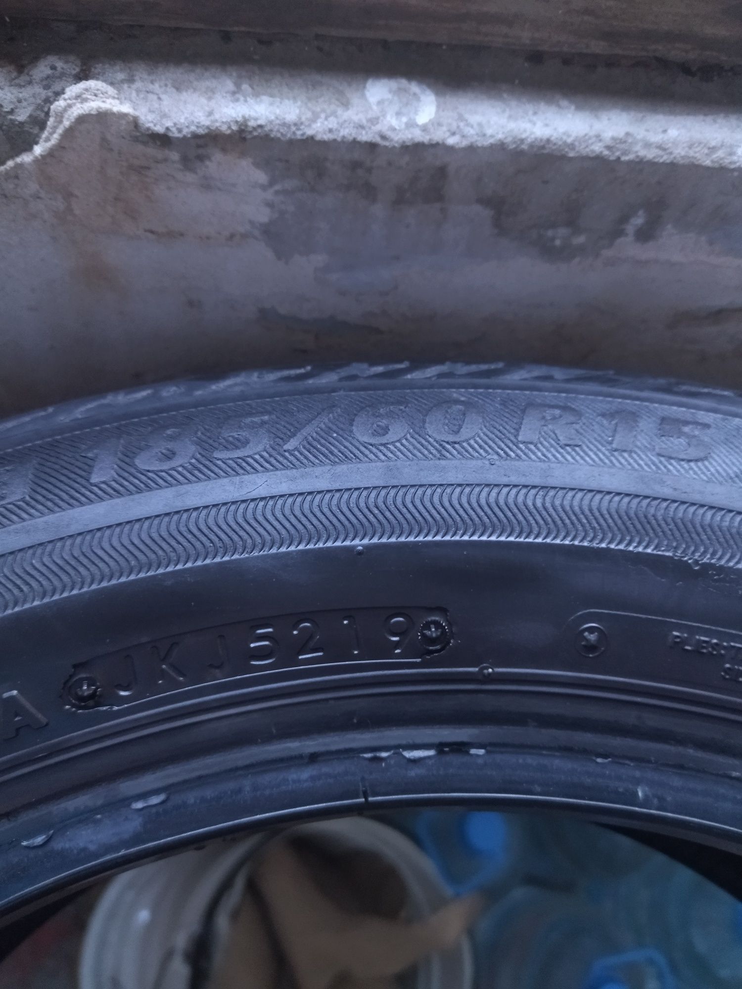 Цена за 4 шт. Шины Bridgestone 185/60/15 летние R15 4 шт. 185 60 15