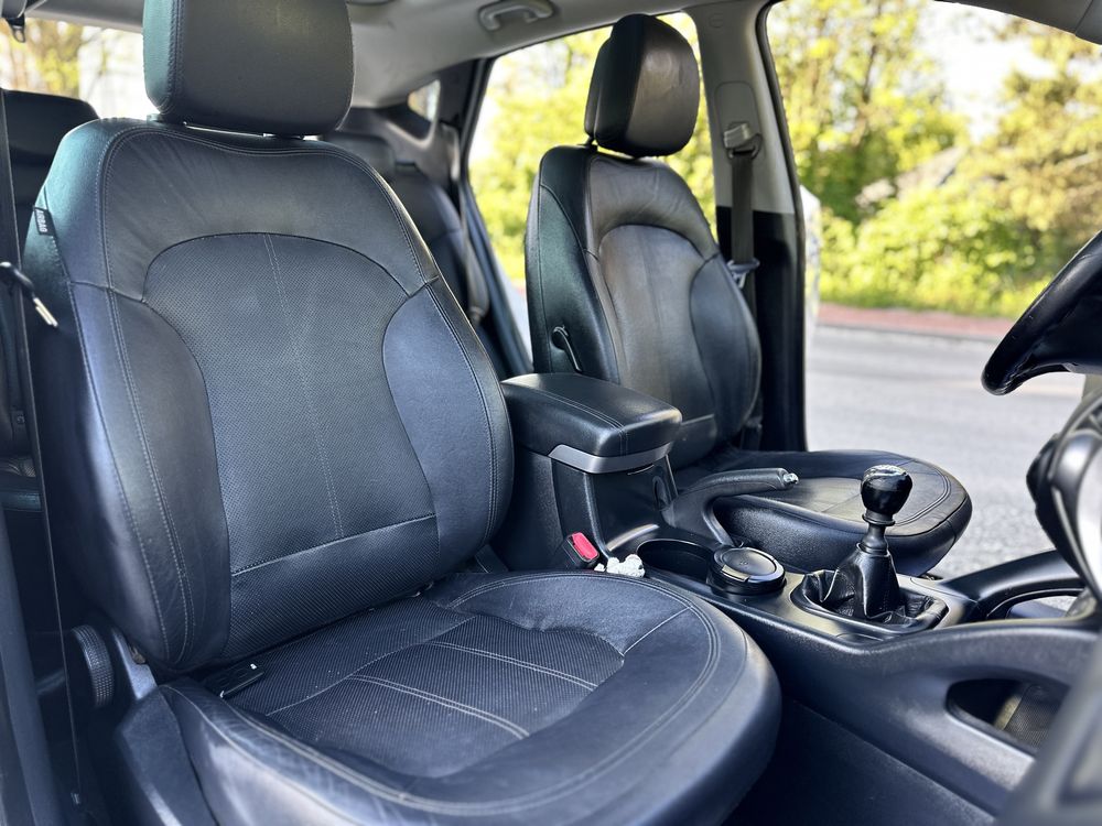 Hyundai ix35 2.0 CRDi 4x4 SkórY PAnOrAmA AUTOMATYCZNE Parkowanie NAVI