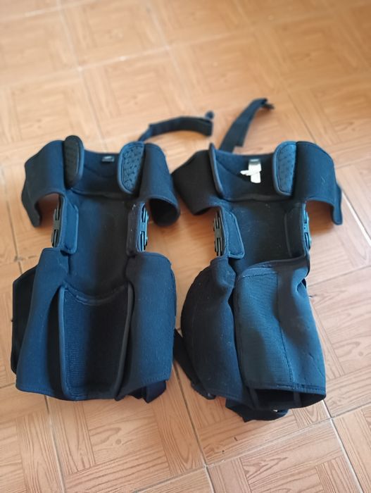 Joelheiras motocross Thor