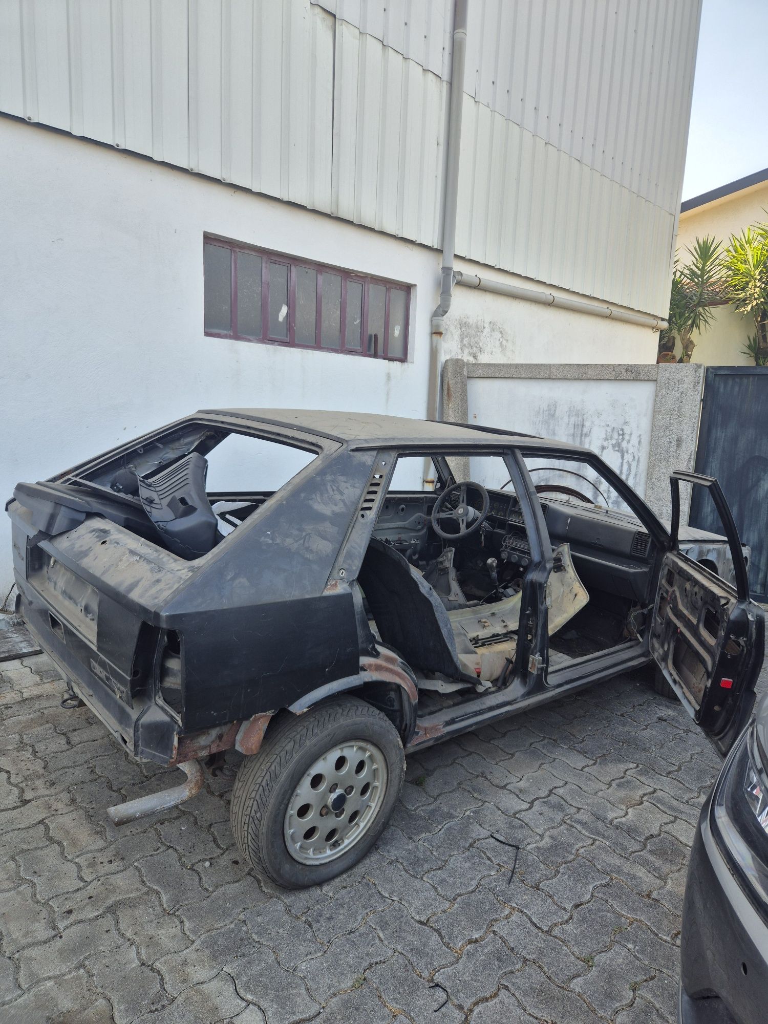 Lancia HF Turbo completo p/peças