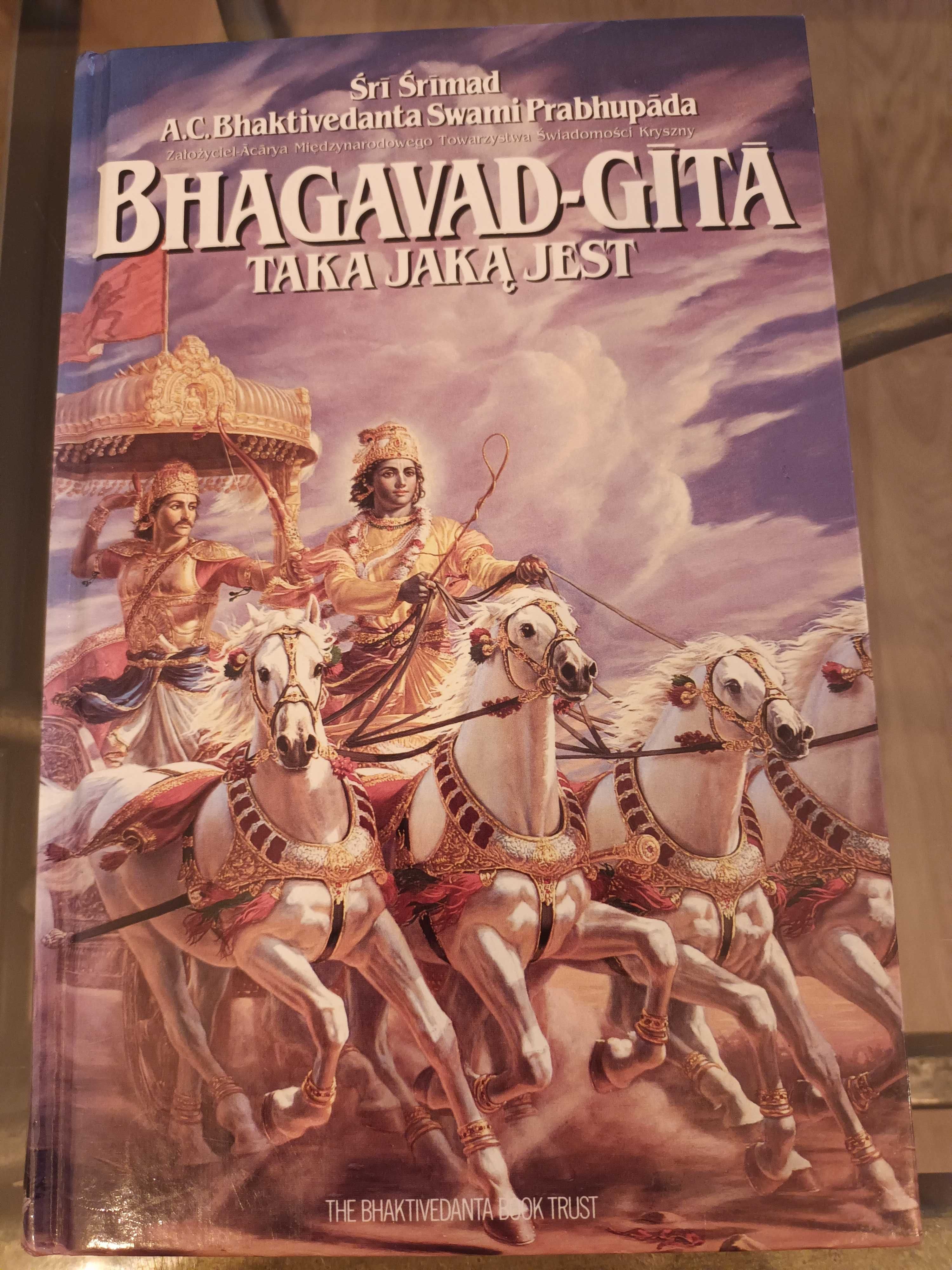 Księga hinduizmu  "Bhagavad-Gita Taka jaka jest" 1986 rok jak nowa