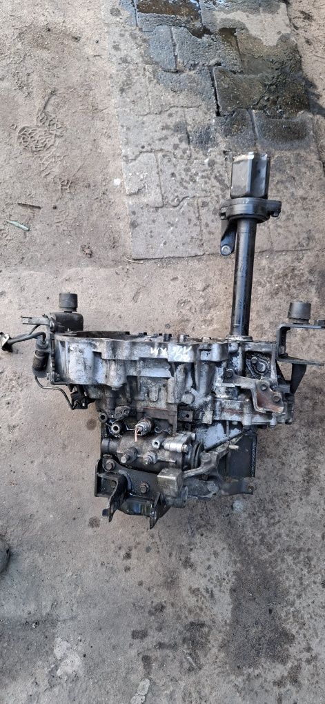 Skrzynia biegów toyota avensis t25 corolla verso 2.0 116km 5 biegów