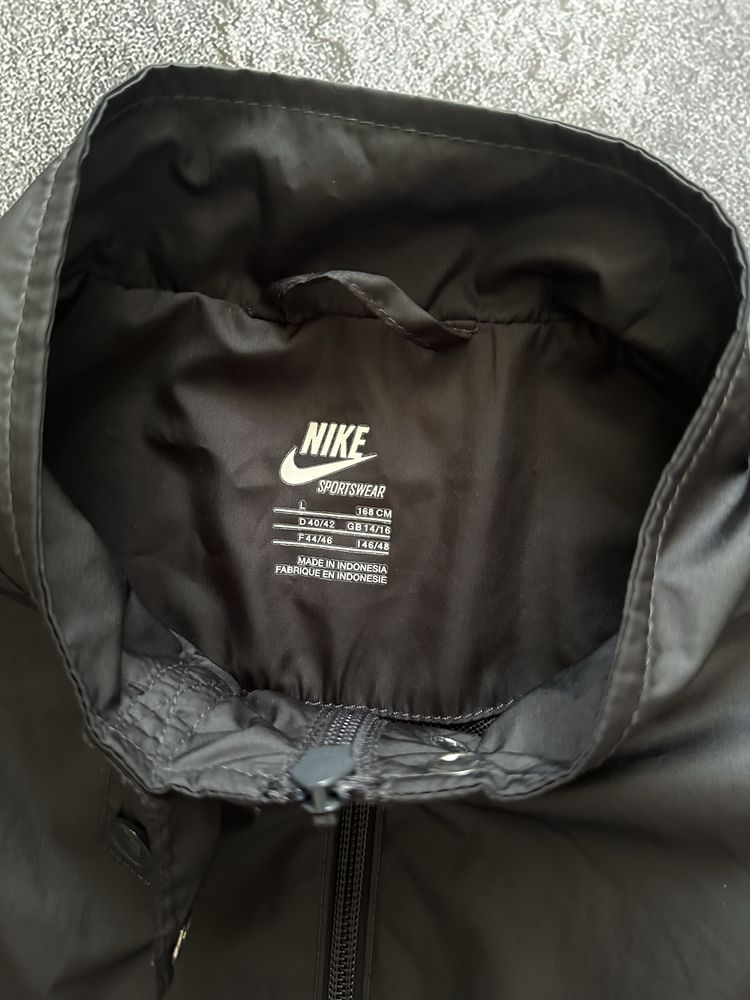 Вітровка Nike Оригінал S-M