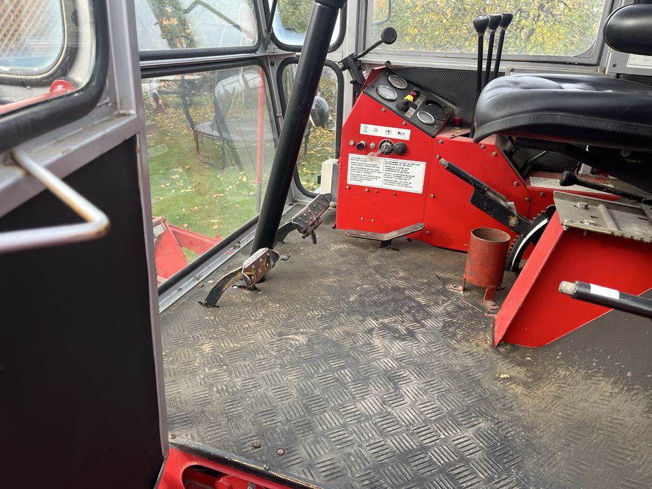 Комбайн Massey Ferguson 330 Массей Фергюсон 330 MF 330