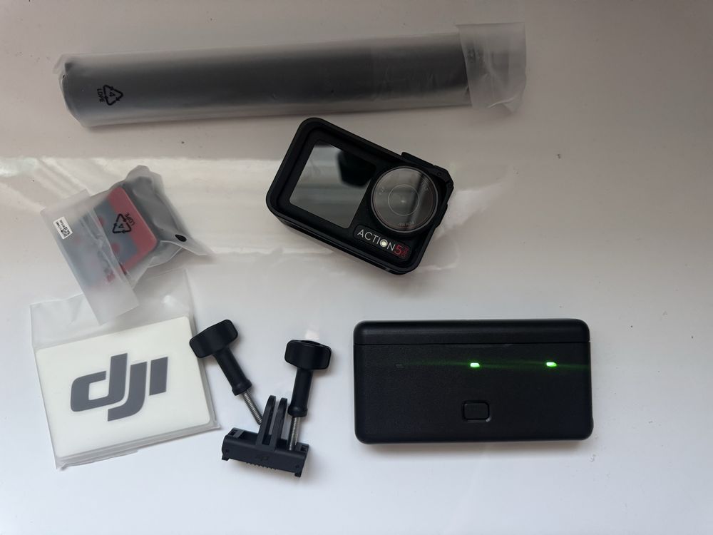 DJI Osmo Action 5 Pro Adventure