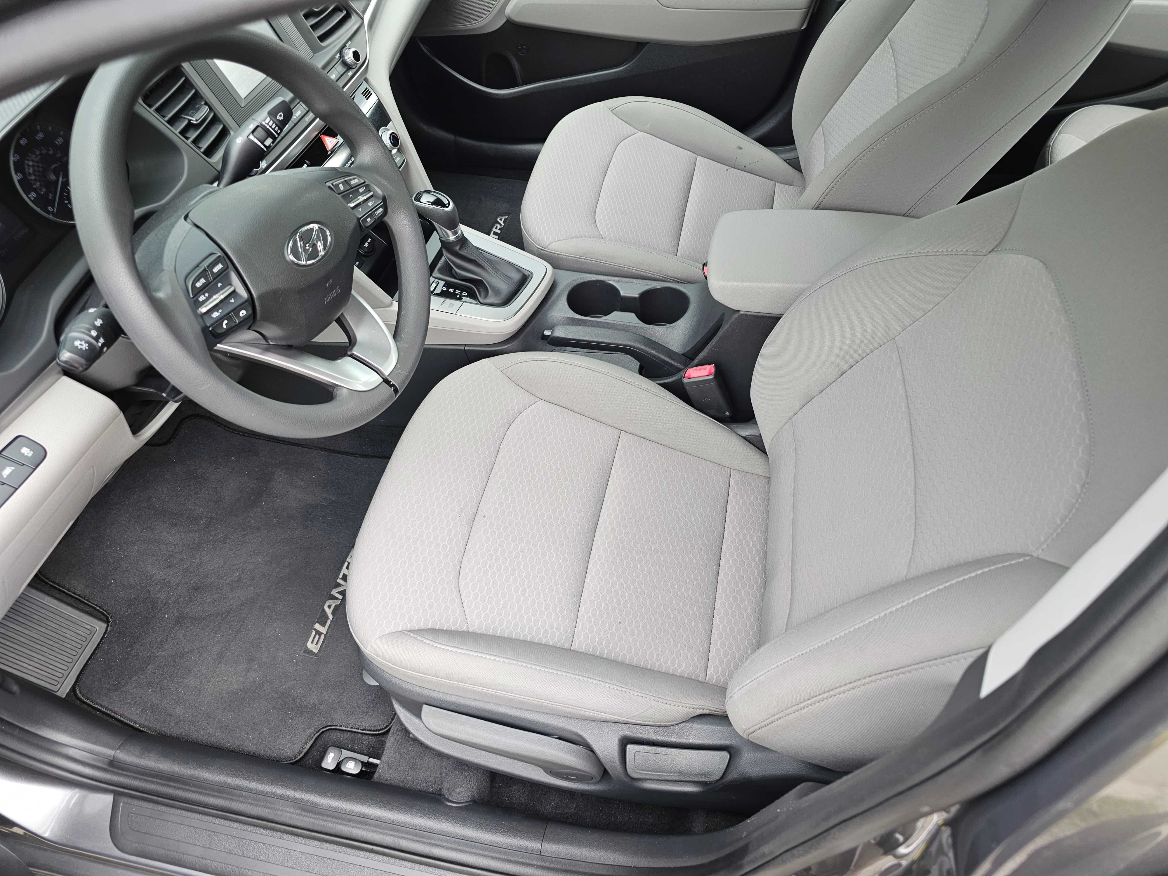 Hyundai Elantra SE 2019
