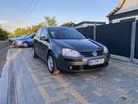 Продам Volkswagen Golf 2004 года , 1.6 бензин в хорошем состоянии