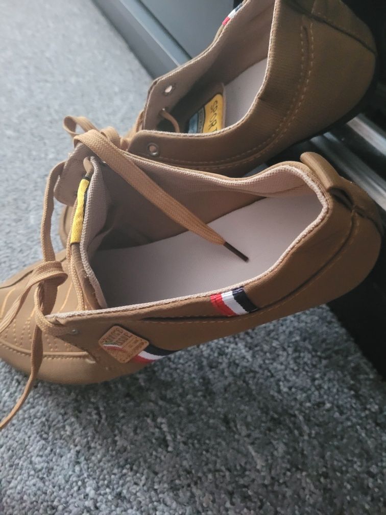 Buty męskie codziennego użytku rozmiar 46 nowe