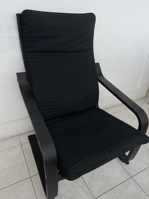 POÄNG Poltrona, preto-castanho/Knisa preto , cadeira