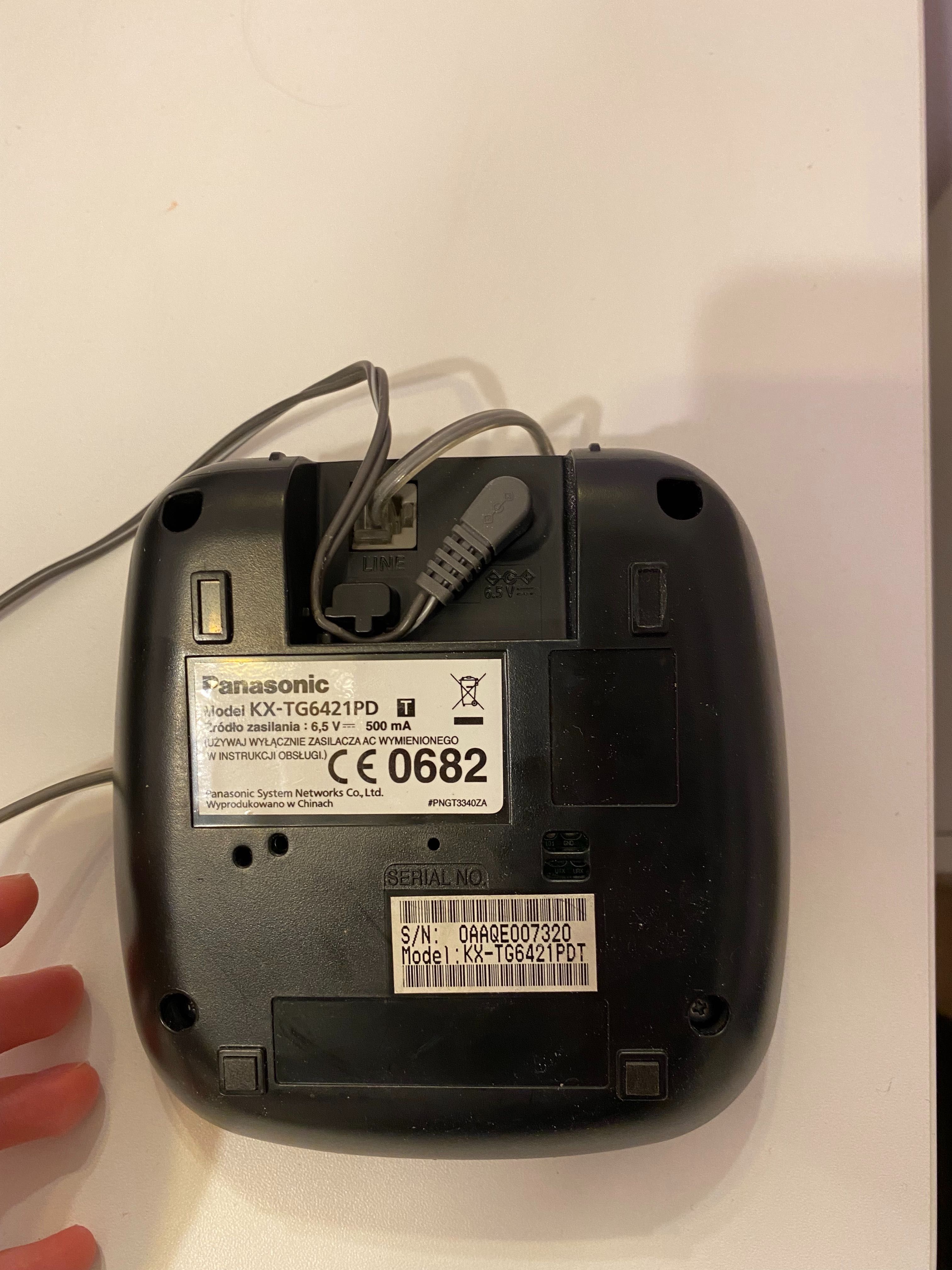 Panasonic Telefon Stacjonarny Bezprzewodowy, model KX-TG6421PD
