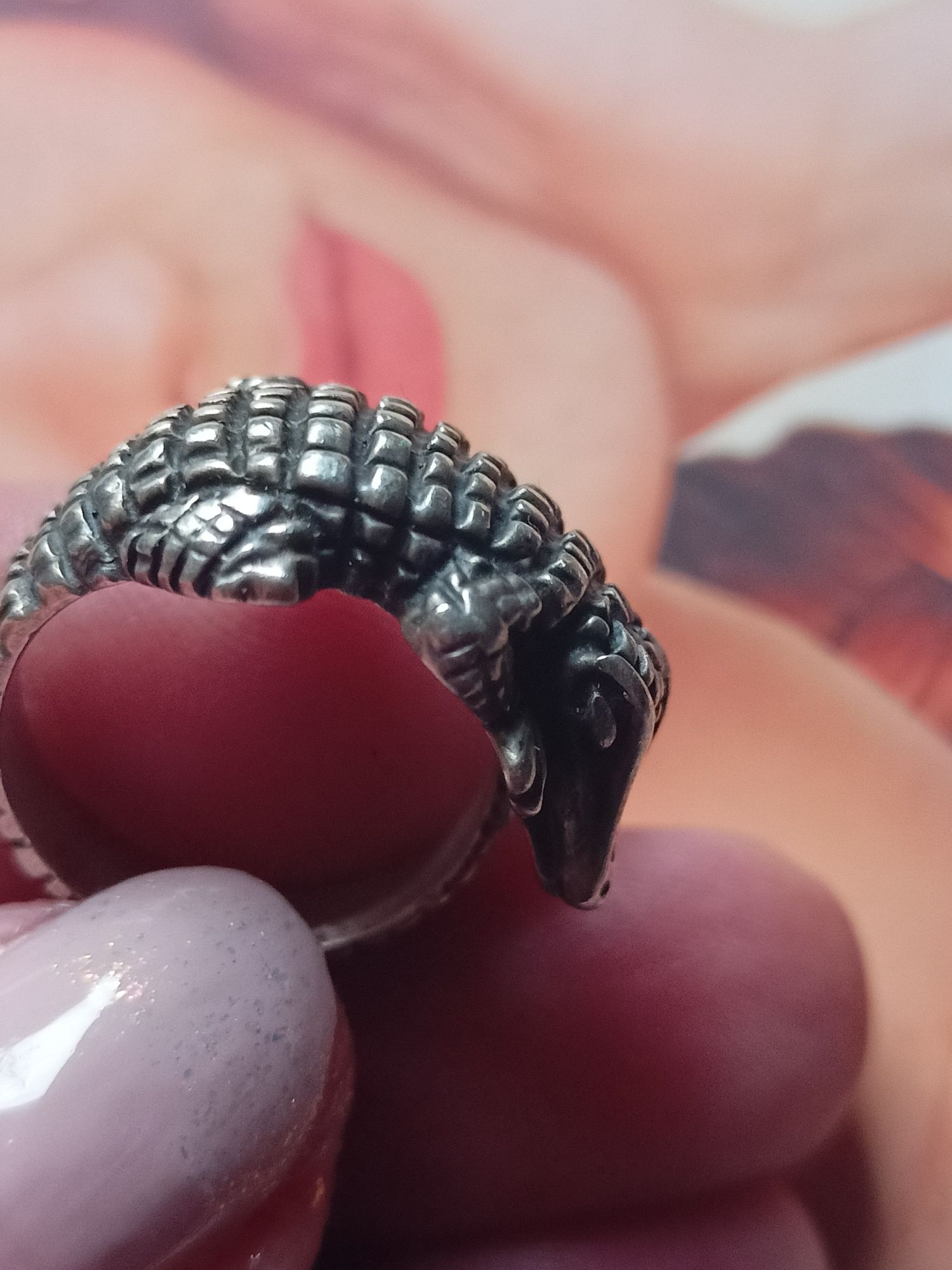 Okazja  srebrny pierścionek stary z krokodylem