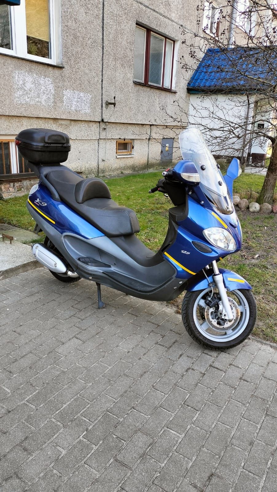 Skuter Piaggio 125