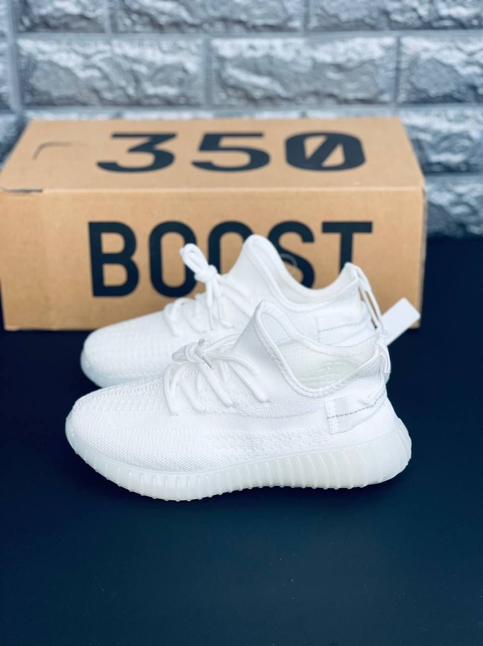 Женские Yeezy Boots 350 white летние удобные изики