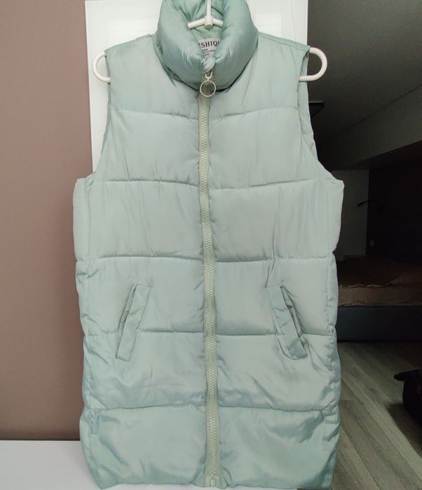 Жилетка м'ятного кольору S-М