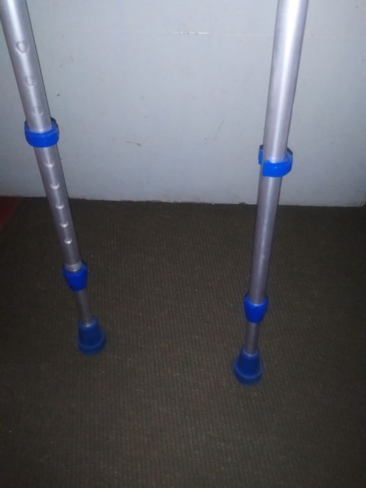 Продам милиці дві