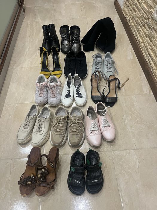 Взуття різне «одним пакетом»