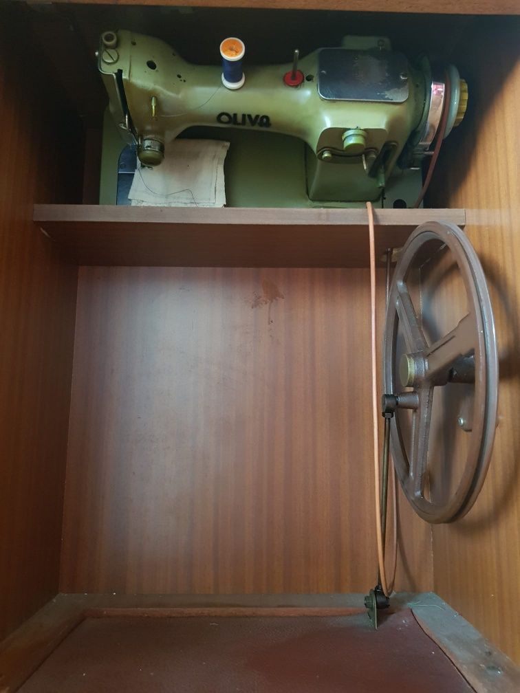 Máquina de costura OLIVA CL 50 Automatic