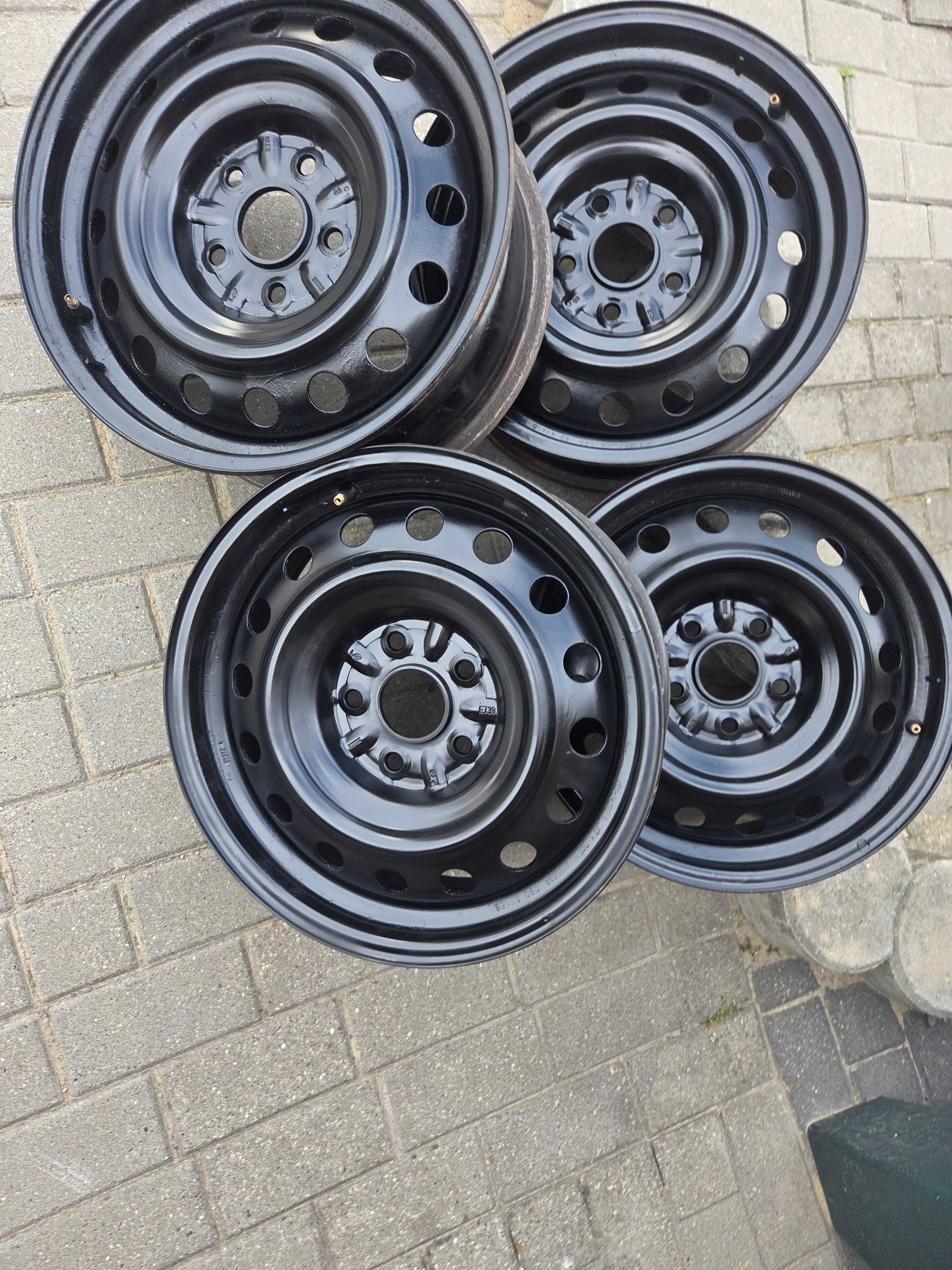 Feligi stalowe 6 1/2jx16h2 et 39 Toyota Auris/Avensis16stki