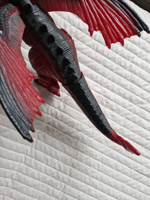 Interaktywna zabawka smok