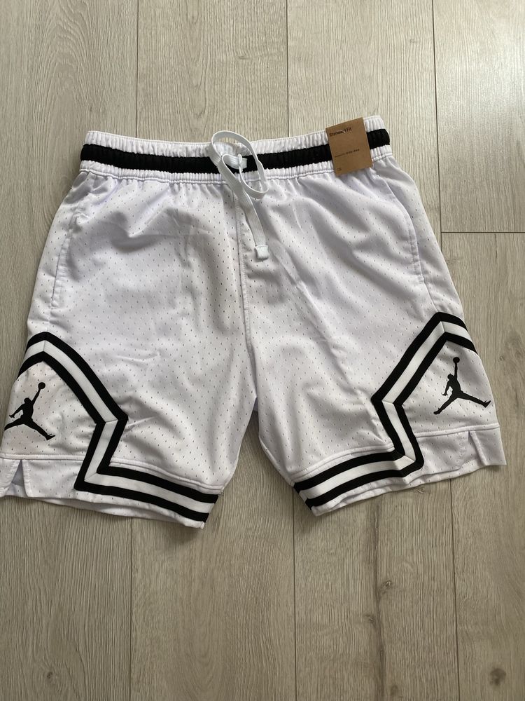 Spodenki jordan biale