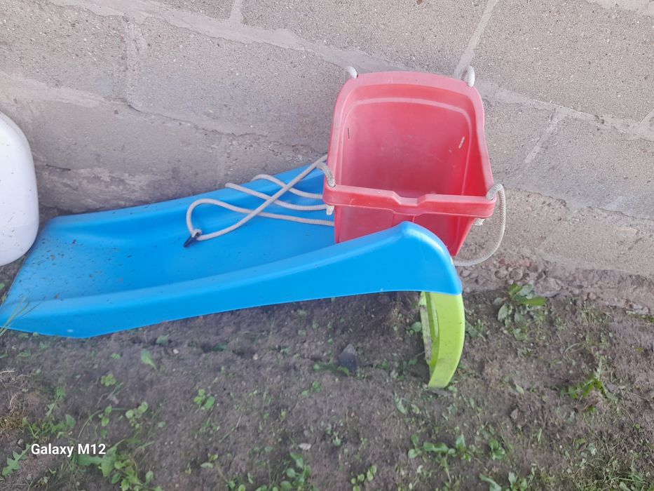 Zjezdzalnia plus huśtawka