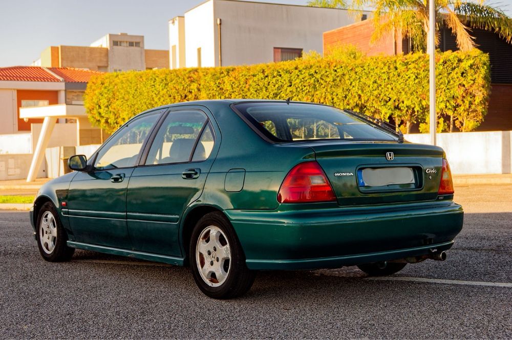 Honda Civic 1.5i Vtec-E - 100% Revisto