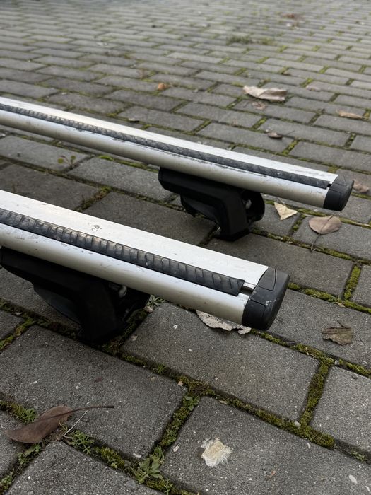 Thule WingBar Evo + Evo Raised Rail
