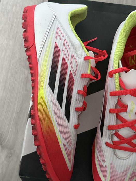 adidas F50 League TF – białe. 44 2/3