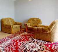 Komplet wypoczynkowy mebli + duży dywan