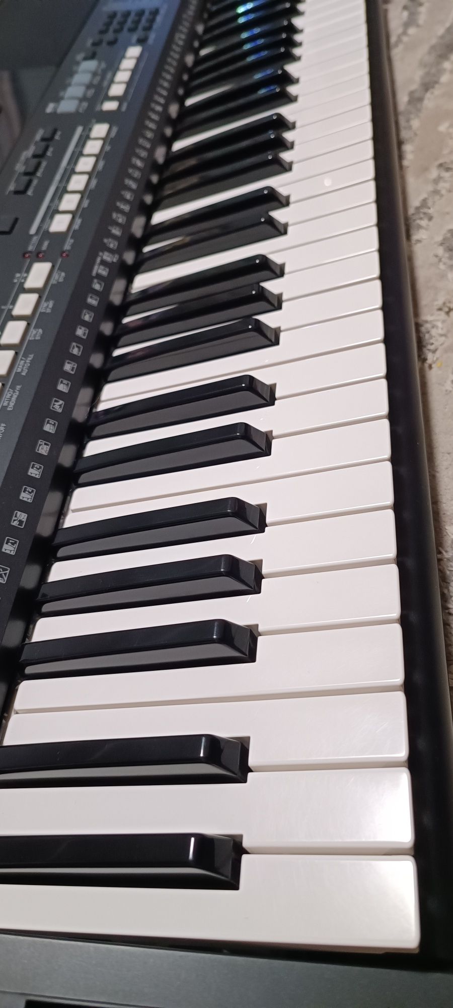 Синтезатор Yamaha PSR E433