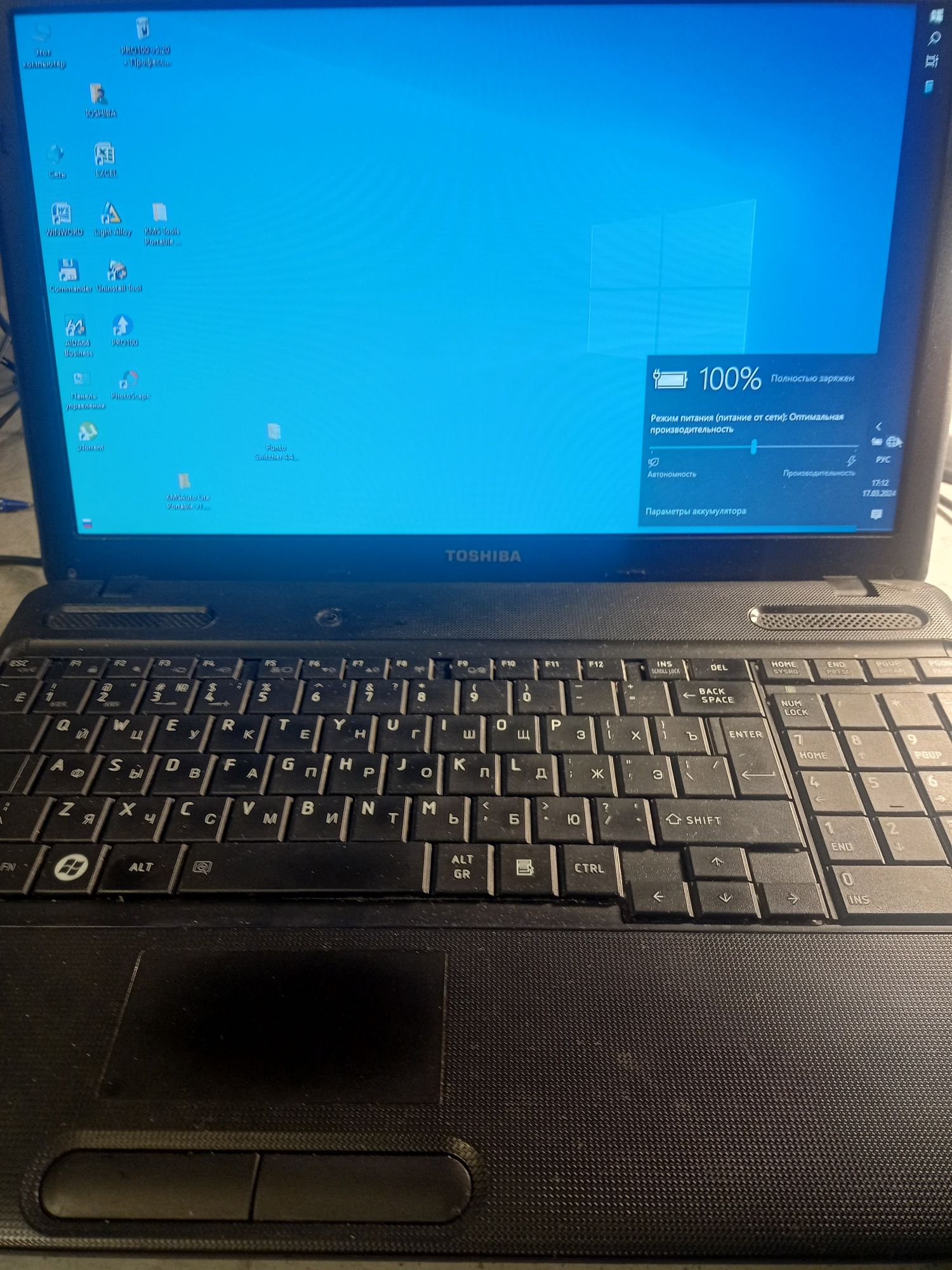 Ноутбук TOSHIBA  c-660