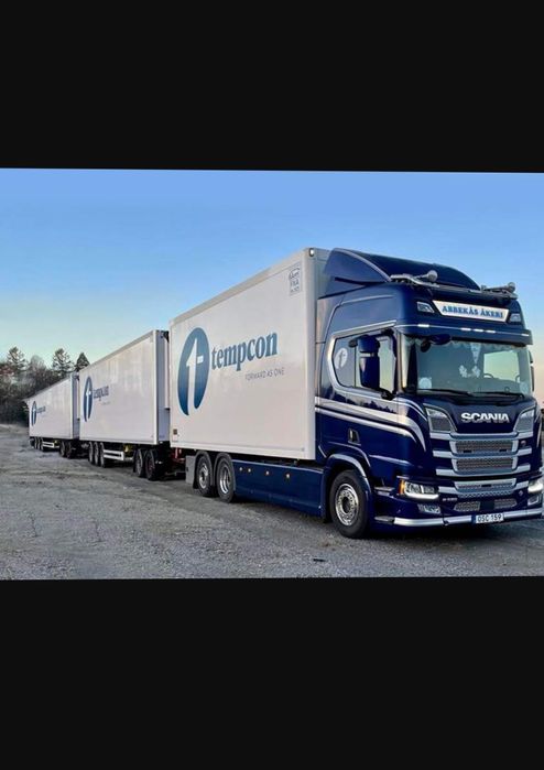 Перевезення вантажів 20+ тон фура