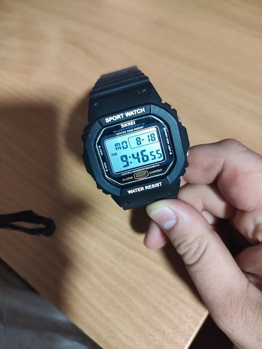 Електронний годинник skmei