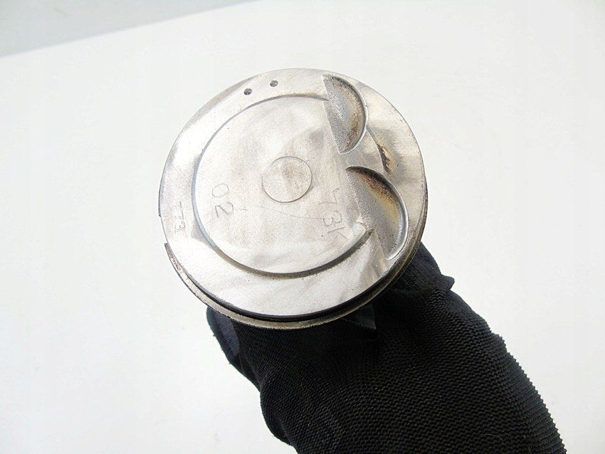 Tłok Korbowód 1.2 16V Swift Iv 3 Agila B Splash Solio Delica K12B