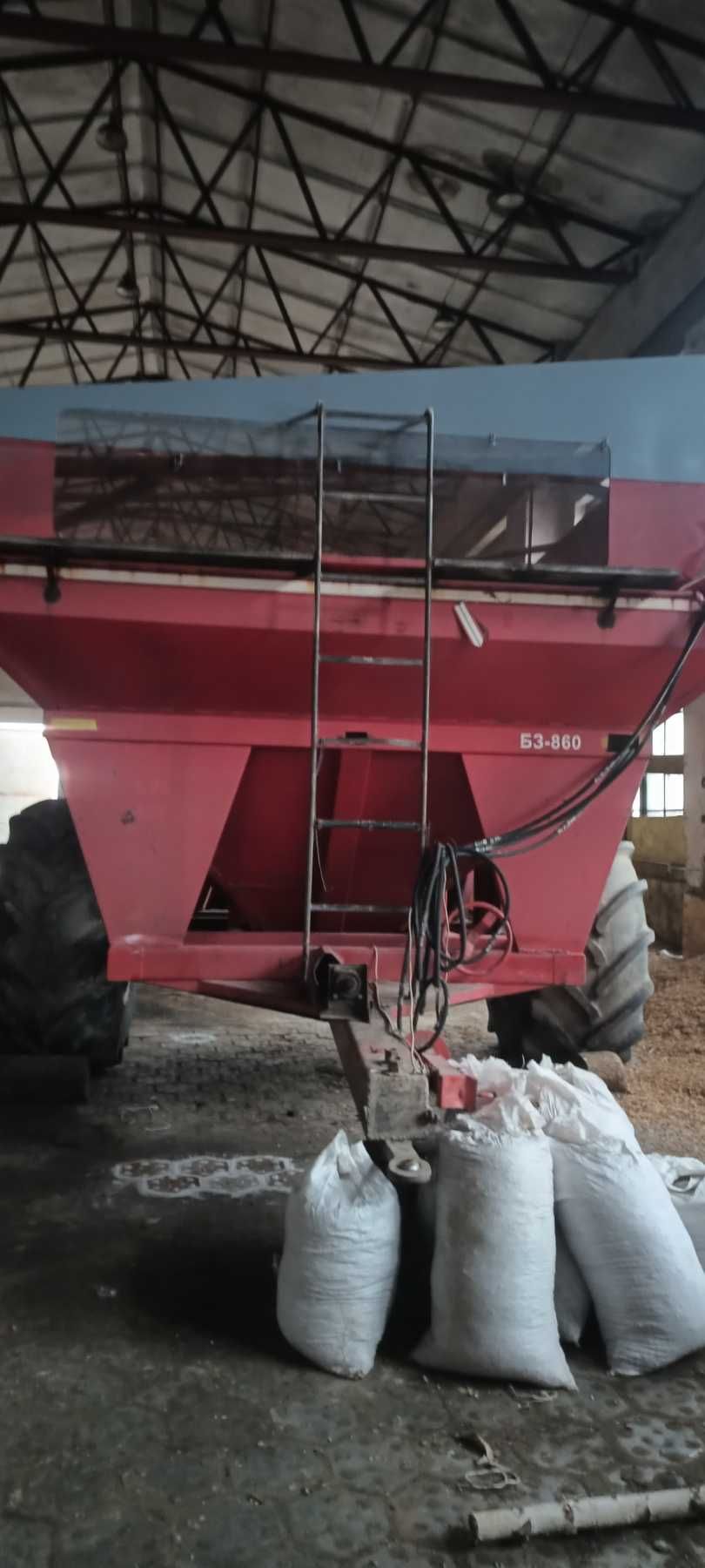 Бункер перевантажувач зерна EZ-Trail 860