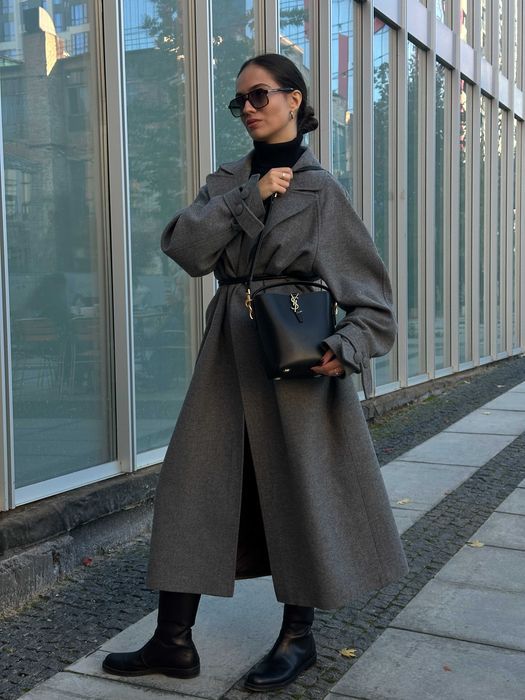 Жіноча Сумка Saint Laurent Medium Le 37 Shiny Leather Bucket Bag Black