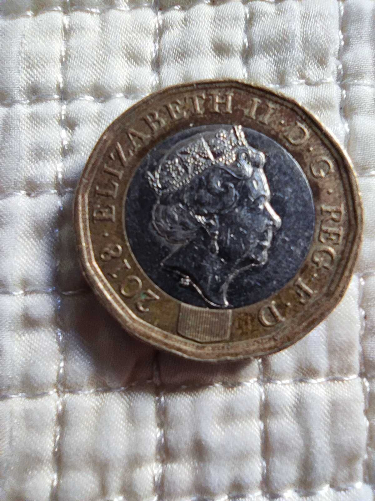 Moeda One pound  2018