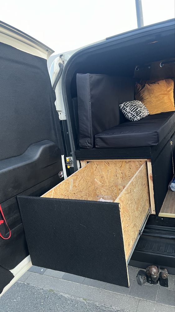 Opel Combo Camper Van 2013 – Twój dom na kółkach