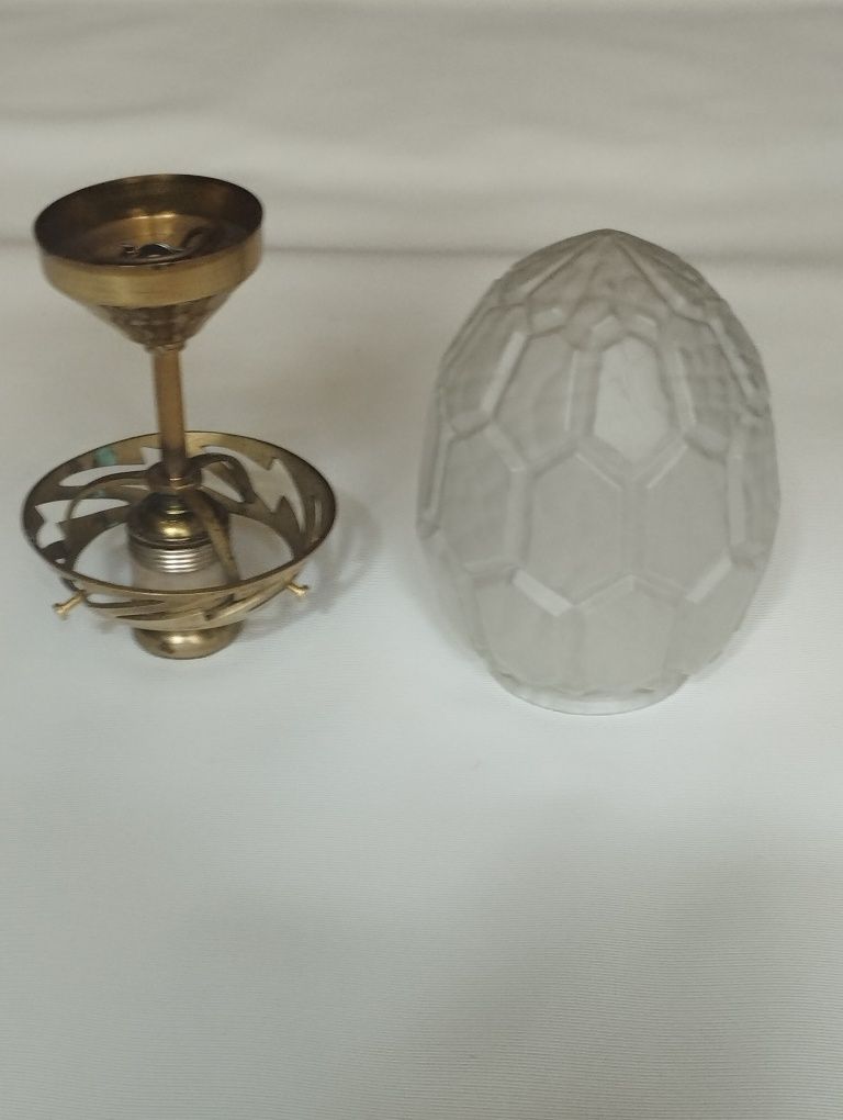 Mała lampa zwis ze starym kloszem