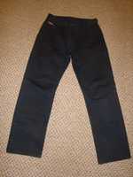 Spodnie męskie jeans Maverick w rozmiarze 33/34 ciemno granatowe