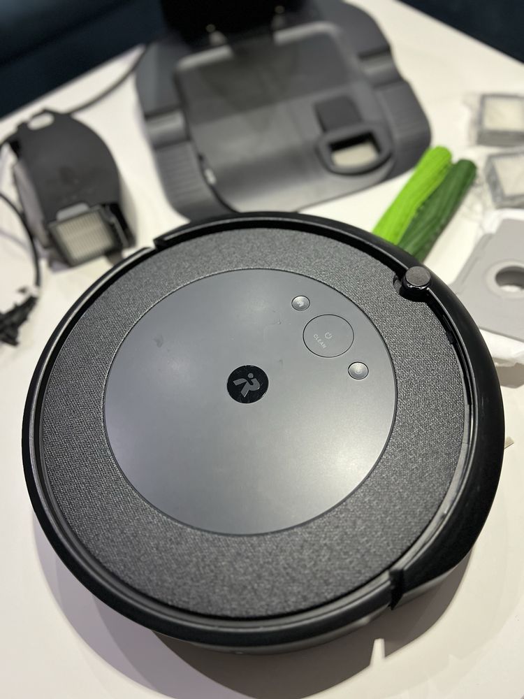 iRobot Roomba i3+