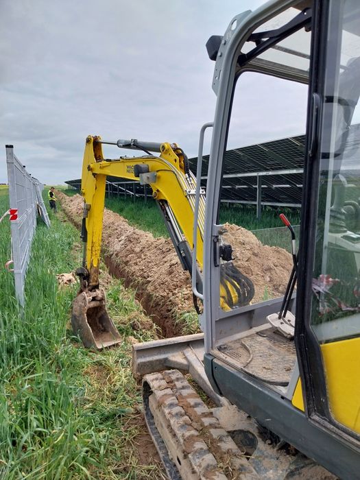 Usługi Minikoparką Prace Roboty Ziemne Koparka Koparkoładowarka