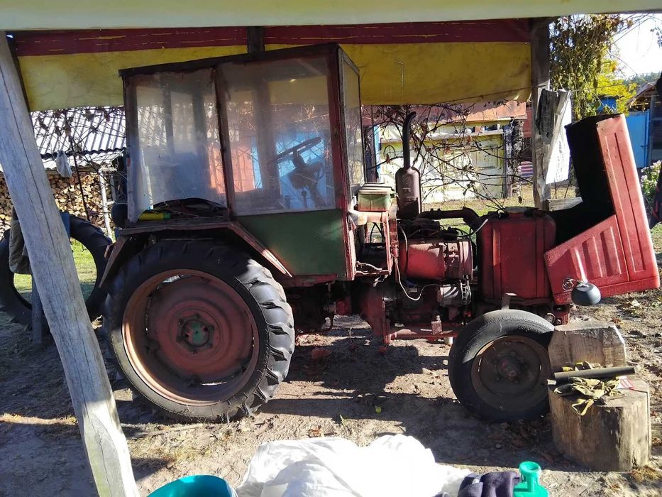 Продам трактор доступен торг