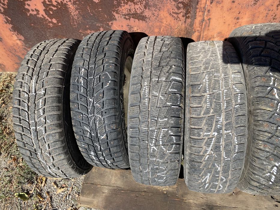 Продаю зимову резину Р-13