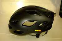 Capacete ciclismo Mavic modelo CXR