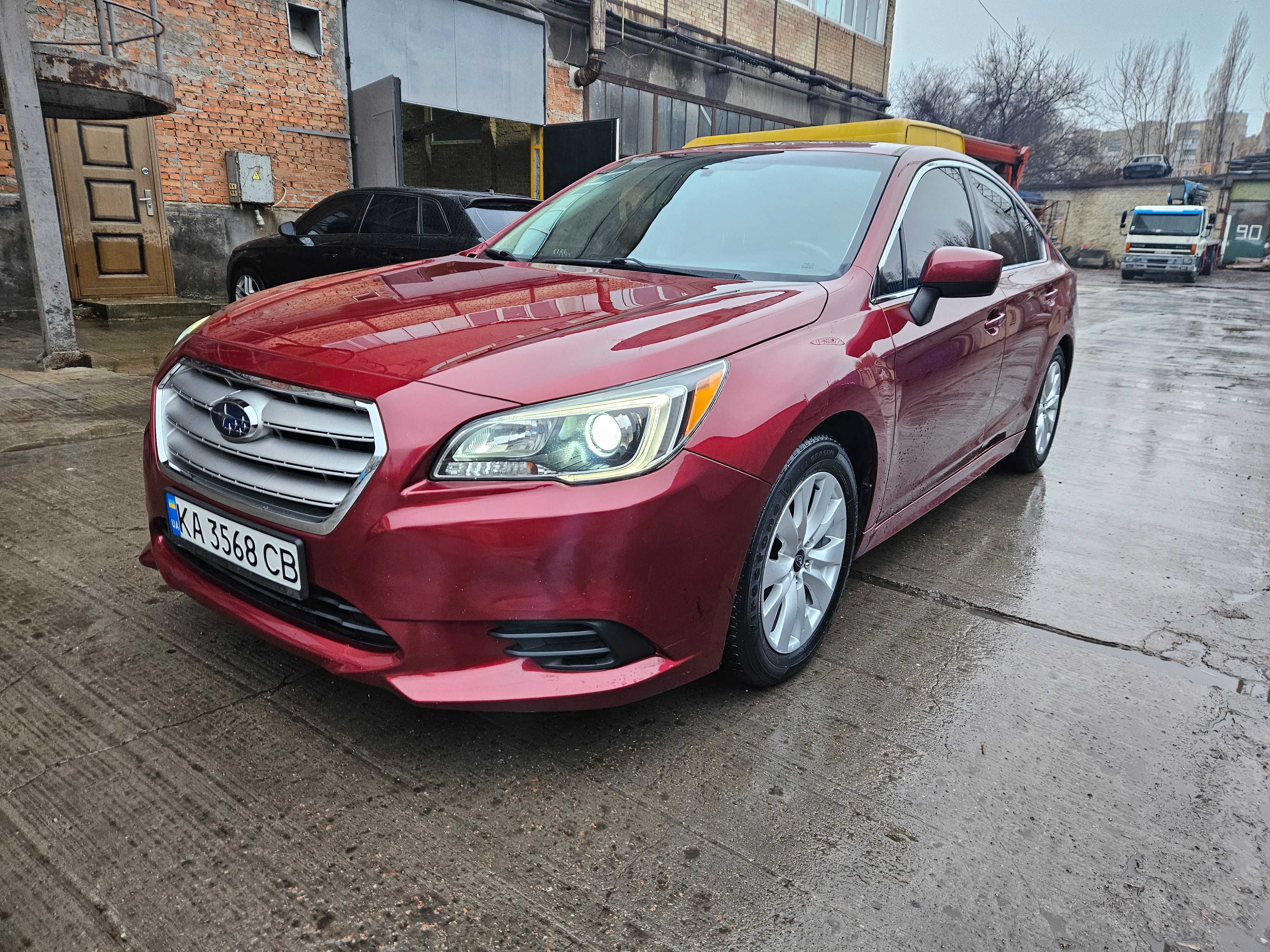Subaru Legacy 2.5 бензин, АКПП полный привод.