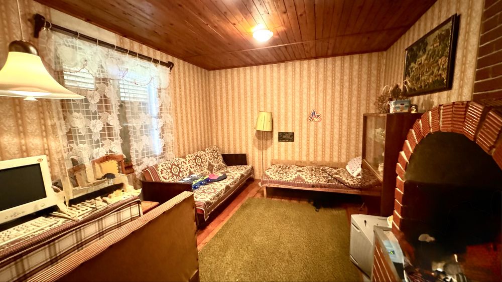 Продам заміський будинок-дачу в Ямбурзі