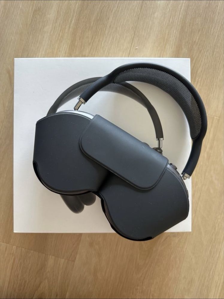 AirPods Max - Apple